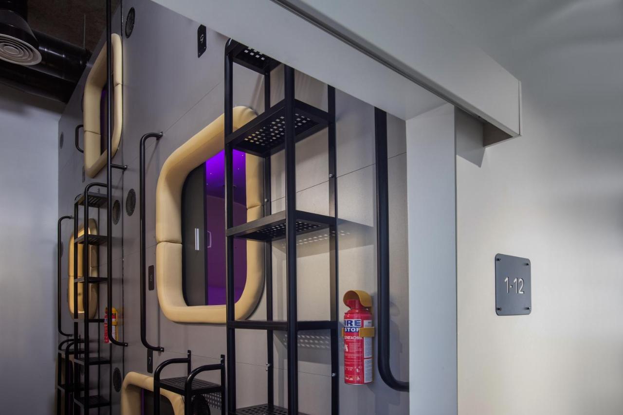 Capsule Hotel Constellation 89 Λβιβ Εξωτερικό φωτογραφία